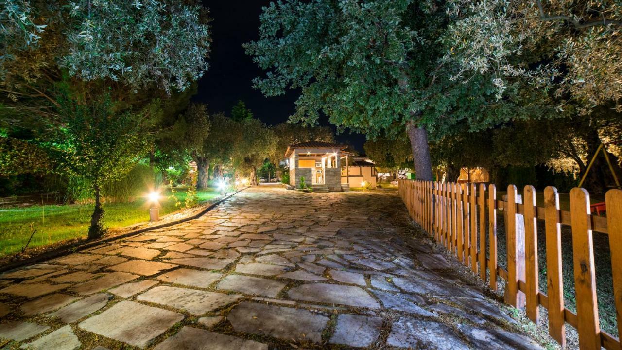 Aparthotel Aneton Chrysi Ammoudia Exterior foto