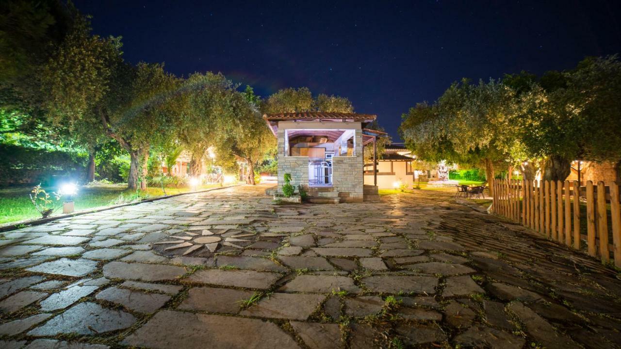 Aparthotel Aneton Chrysi Ammoudia Exterior foto